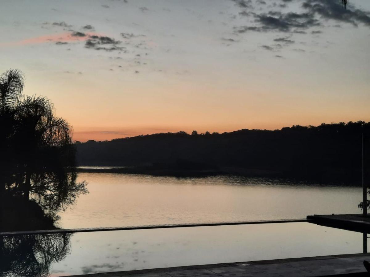 Chacara Em Condominio A Beira Da Represa Para Locacao Familiar Ibiúna Extérieur photo