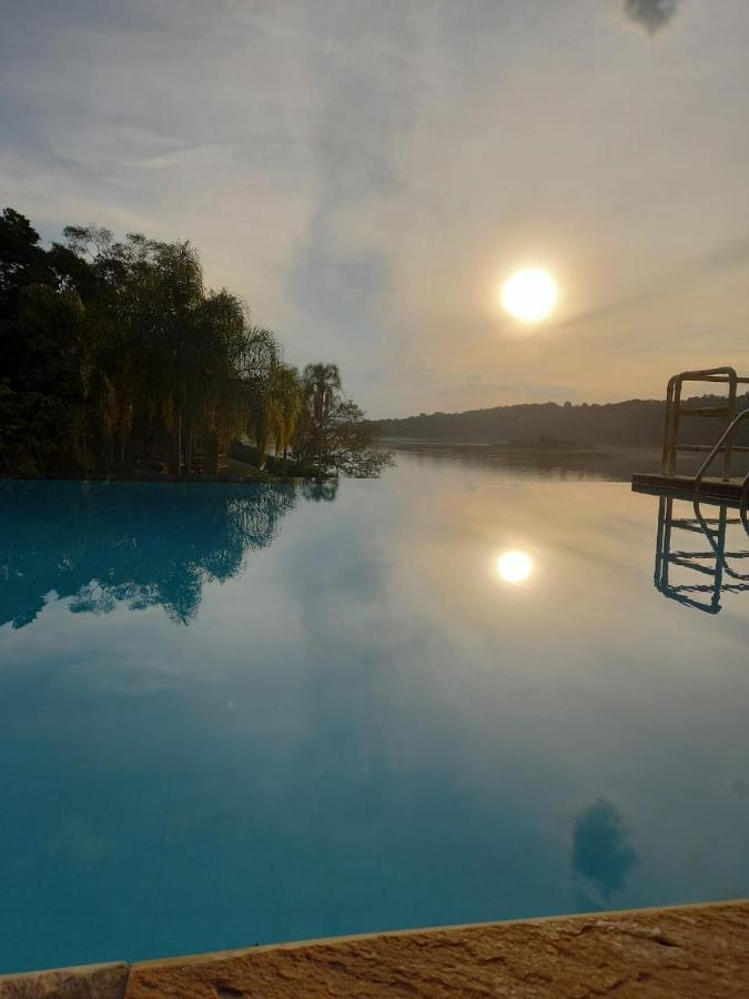 Chacara Em Condominio A Beira Da Represa Para Locacao Familiar Ibiúna Extérieur photo